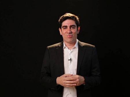 Marcelo Adnet faz balanço de 2018 e revela ameaças de morte