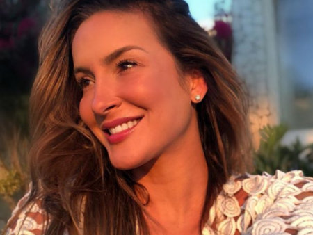 Claudia Leitte parabeniza esposo com declaração apaixonada