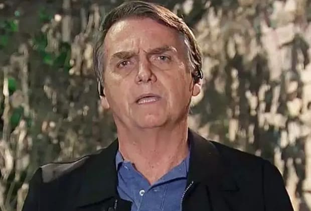 No "JN", Bolsonaro ataca a Folha, promete cortar propaganda e ouve desabafo de Bonner