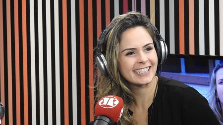 Ana Paula Renault diz que vai processar Sonia Abrão e acusa Evandro Santo de racismo