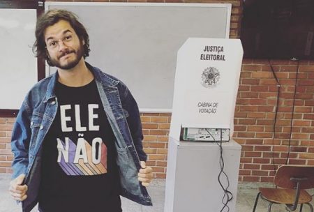 Túlio Gadêlha reprova atitude de Bolsonaro e faz textão contra presidente