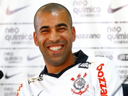 Emerson Sheik é processado por empresário