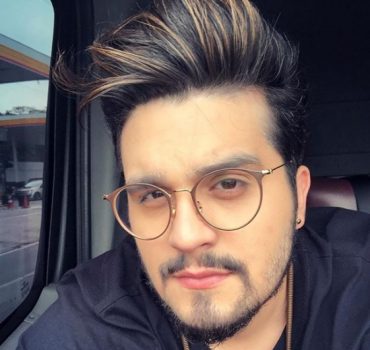 Luan Santana radicaliza no visual, vira meme e é detonado