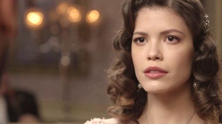 “Espelho da Vida”: Cris fica em choque ao conhecer Dora