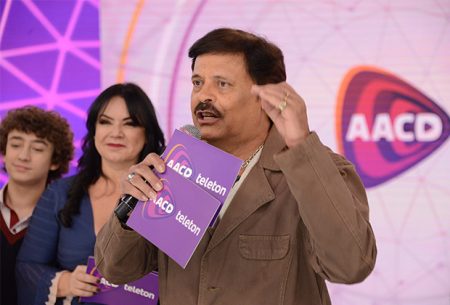 Carlinhos Aguiar fala do Teleton e desabafa sobre ataques a Caíque em “A Fazenda”