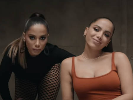 Muitos beijos e uma indireta: música nova de Anitta pode ser recado para ex