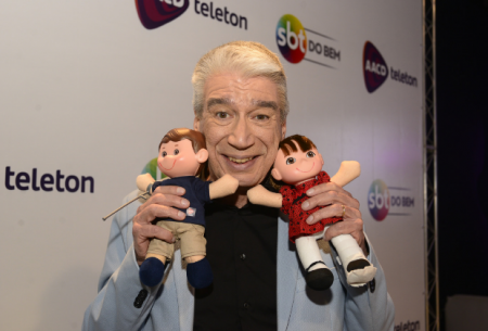 No Teleton, Décio Piccinini se emociona e relembra carreira