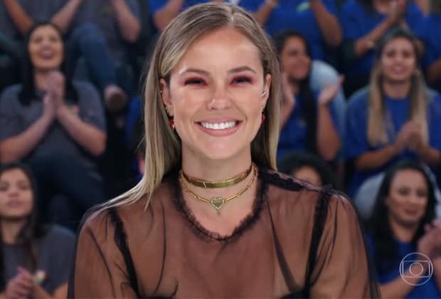 Paolla Oliveira vira meme por causa de detalhe no “Domingão do Faustão”