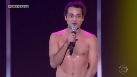 Eduardo Sterblitch aparece pelado no “Amor & Sexo” e provoca polêmica