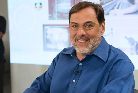 Após pedir demissão, André Luiz Azevedo ganha despedida de colegas da Globo