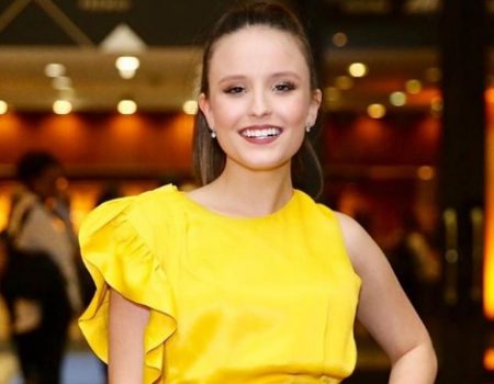 No ar em novela, Larissa Manoela estrela nova série do SBT