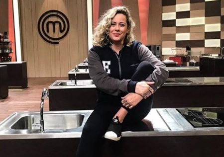 Participante do “MasterChef” aparece nua em rede social