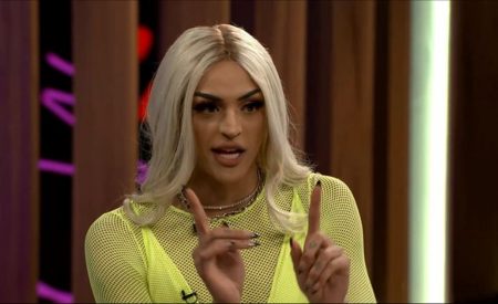 Pabllo Vittar desmente boato e nega que deixará o Brasil