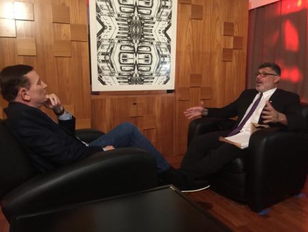 Alexandre Frota nega ser homofóbico e diz que “classe artística traiu o Brasil”