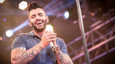 Gusttavo Lima surpreende e diz que vai cursar faculdade de música