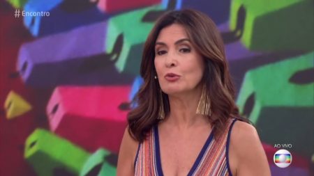 Ao vivo, Fátima Bernardes é desafiada a reviver momento romântico com namorado