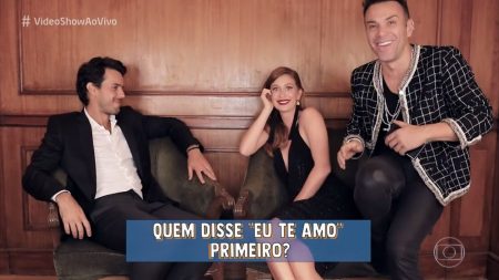Marina Ruy Barbosa faz revelação sobre “fogo” na cama com marido