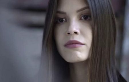 “Espelho da Vida”: Cris investiga segredo de Eugênio, pai de Julia