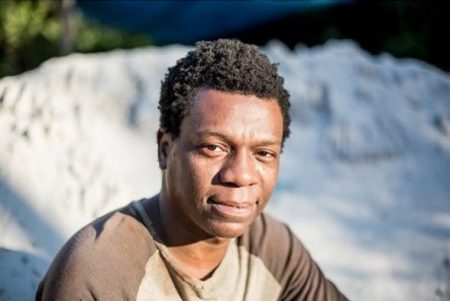 Ator de “Cidade de Deus” desabafa após virar motorista de Uber