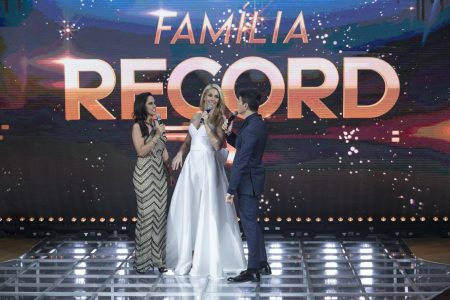 Record exibe primeira parte do “Família Record” nesta terça (18)