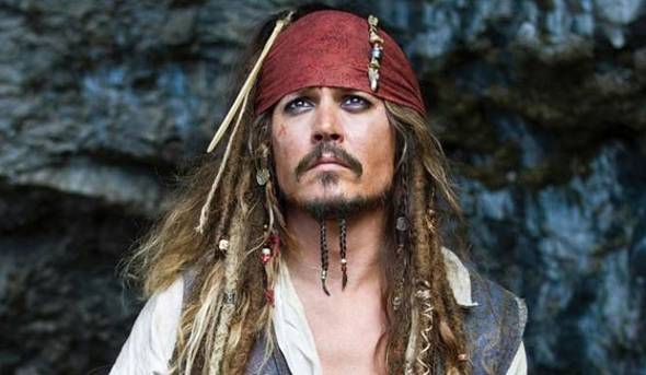 Johnny Depp causa polêmica ao revelar que ofereceu maconha à filha