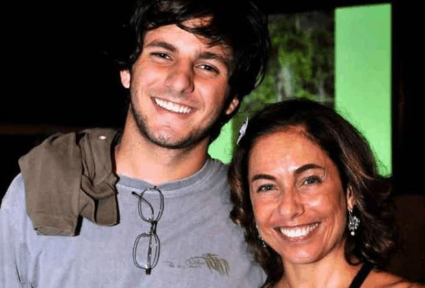 Cissa Guimarães presta emocionante homenagem ao filho falecido