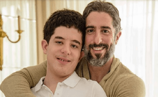 Filho de Marcos Mion se declara para o pai em vídeo e encanta seguidores