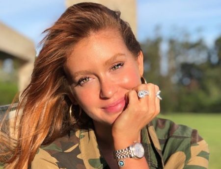 Marina Ruy Barbosa presta homenagem ao pai