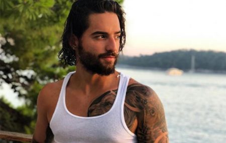 Maluma exibe bumbum em vídeo e agita redes sociais