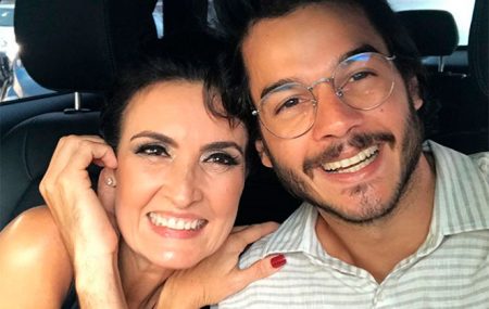 Fátima Bernardes e Túlio Gadêlha pulam carnaval em Pernambuco