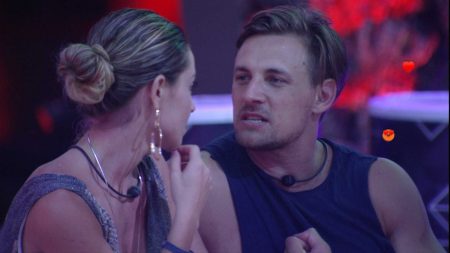 BBB 2019: Atitude suspeita de Vanderson deixa Diego em alerta