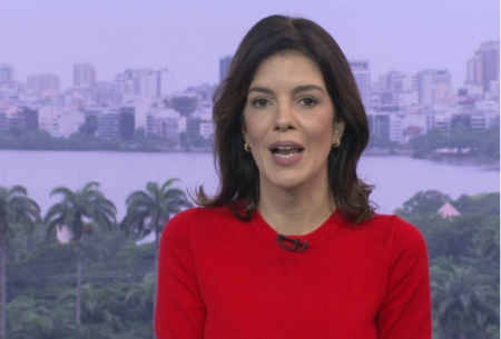 Jornalista da Globo, Mariana Gross curte Carnaval com fantasia inusitada