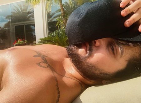 Luan Santana faz show com regata branca e detalhe surpreende