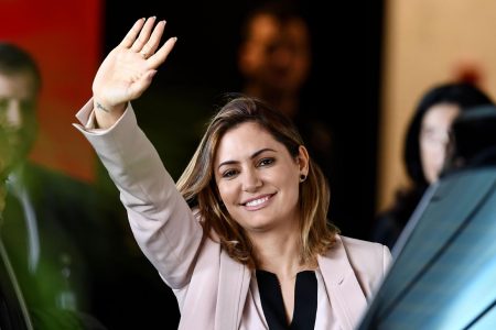 Primo de Michelle Bolsonaro expõe conversa tensa; primeira-dama rebate