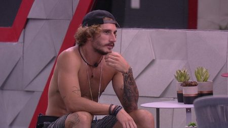 BBB 2019: Alan surpreende com revelação sobre Hana