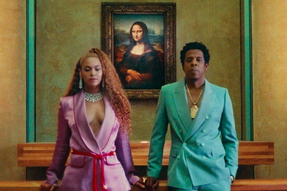 Jay-Z flagra rapaz filmando Beyoncé e toma atitude