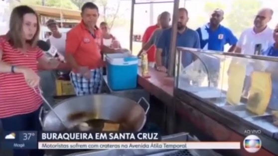 Repórter da Globo pula amarelinha em rua com buracos e é eleita rainha do deboche