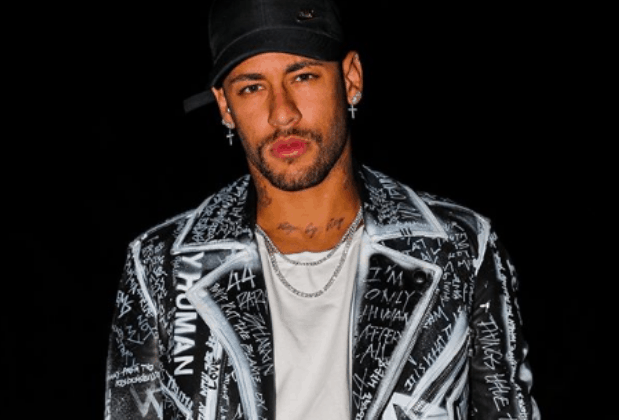 Neymar faz “fusão” com Batman em pintura de artista plástico