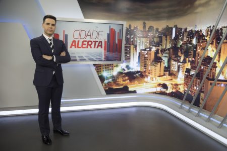 Record toma decisão e define futuro de Luiz Bacci