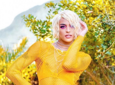 Conar abre processo contra Pabllo Vittar; cantora poderá sofrer punição