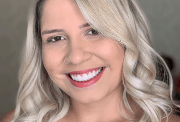Marília Mendonça comemora mudanças no visual após dieta e cirurgias
