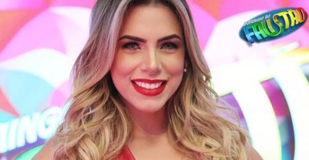 Bailarina do Faustão causa ao atacar mesa com pães em festa