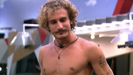 BBB 2019: Alan cogita que Hana já esteja namorando outro homem