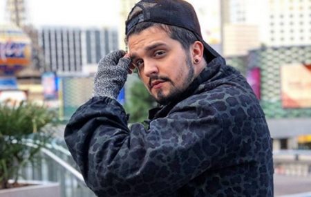 Luan Santana toma atitude inesperada com vendedor, que fica sem reação