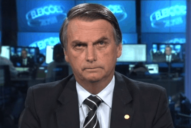 Bolsonaro critica jornalista e bolsonaristas tomam atitude contra a GloboNews