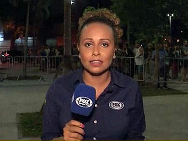 Repórter da Fox Sports tenta escapar de assédio ao vivo