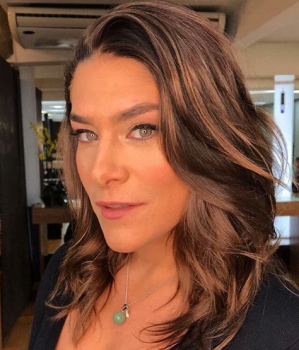 Priscila Fantin chama a atenção em clique e atiça curiosidade dos fãs
