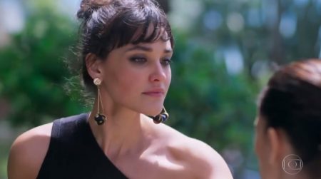 Após separação, Globo toma decisão envolvendo Débora Nascimento