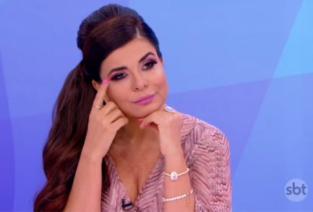 Mara Maravilha causa e é gongada pelo auditório de Silvio Santos