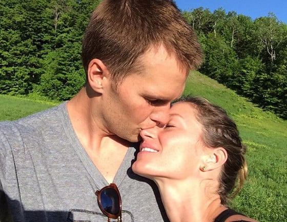 Gisele Bündchen e Tom Brady comemoram 10 anos de casados